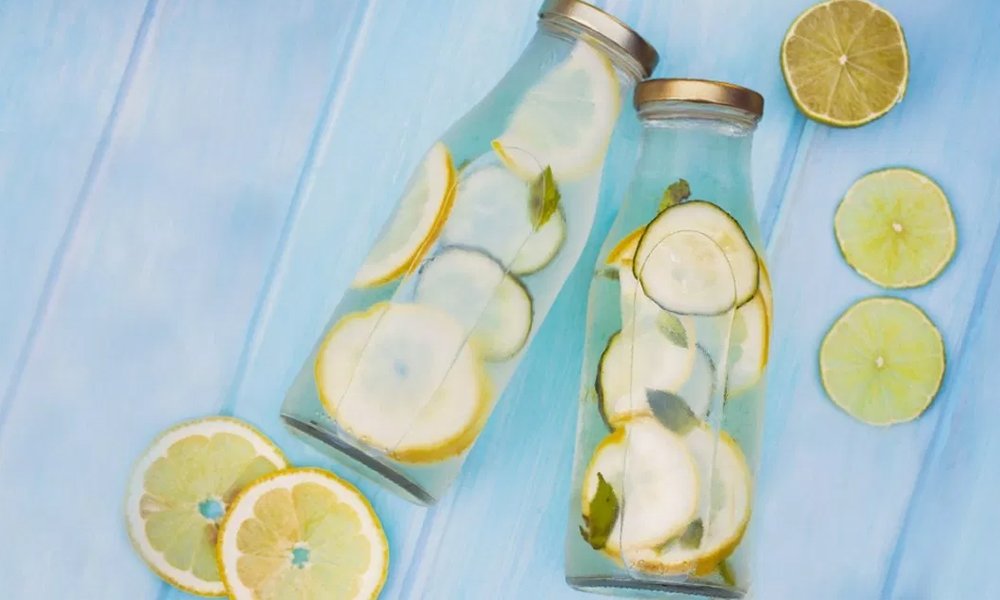 How to drink lemon water