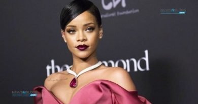 Rihanna became the first billionaire female musician