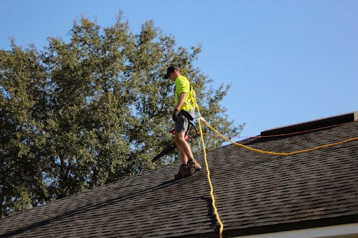 Roofing Contractor for Restoration