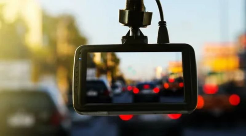 How Dash Cameras Can Help You Manage Your Fleet Effectively