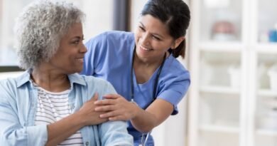 Red Flags to Watch for When Choosing a Nursing Homefor a Parent-feature