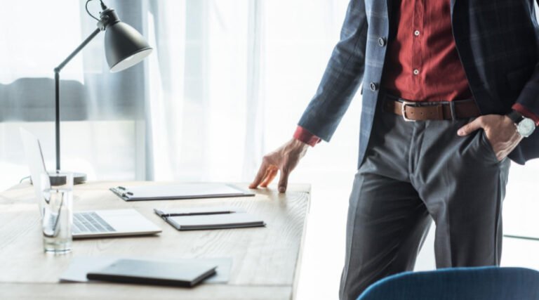 The Proper way to use an Electric Standing Desk