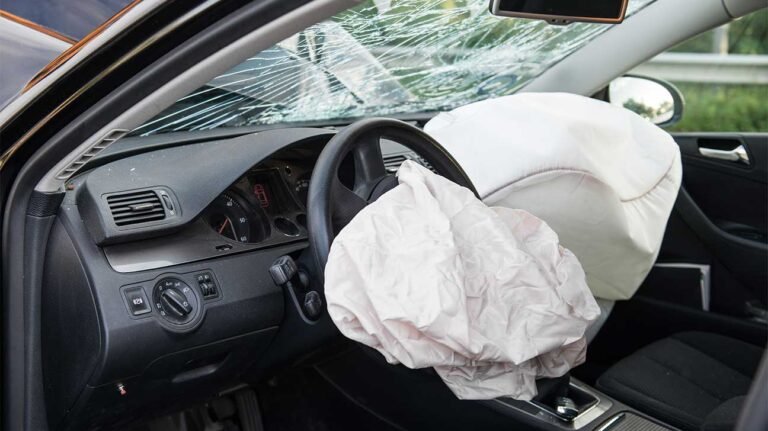 Who Is Responsible If The Airbags Did Not Open In A Car Accident?