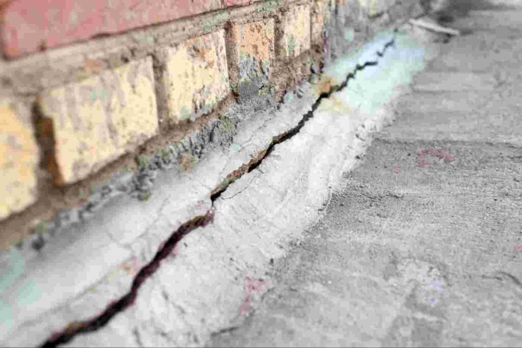 Foundation Cracks